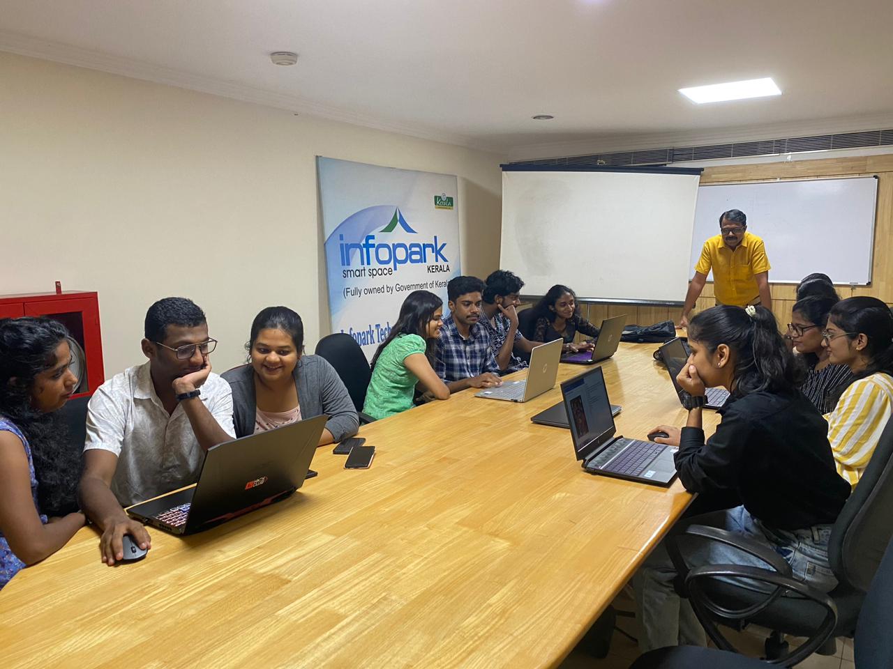 Internship/projects in kunnamkulam